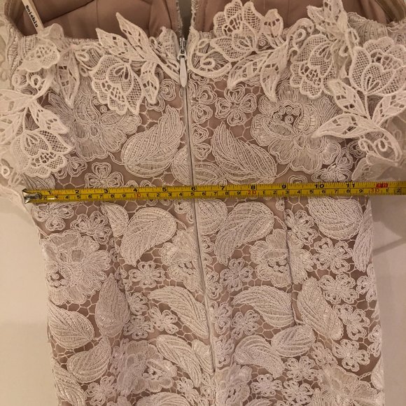 Elegant Lace Floral Dress - Picture 8 of 8